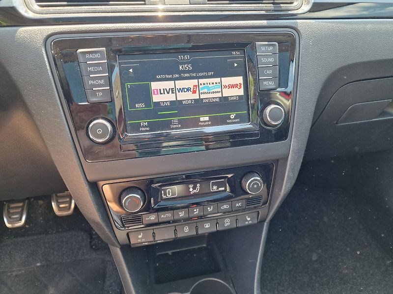 Škoda Rapid 1,6TDI 85KW STYLE PLUS  - fotka 14 z 18