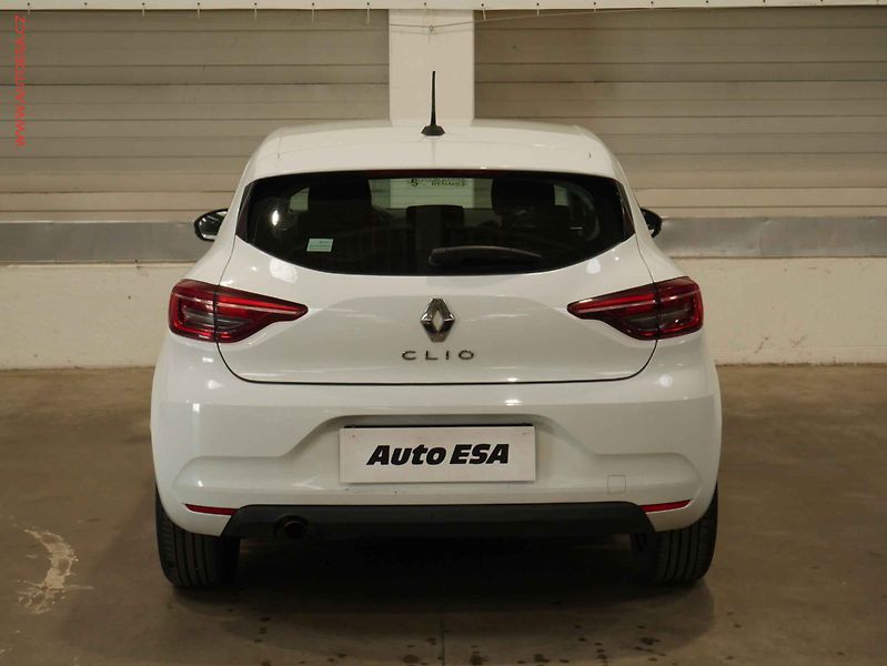 Renault Clio (2022) 1.0 TCe, 1.maj,ČR, LED, AC - fotka 5 z 16