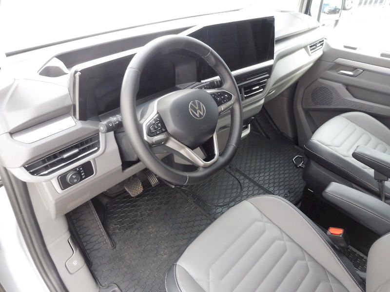 Volkswagen Caravelle (2026) Style DR 2,0 TDI 125kW 8AUT 4M - fotka 6 z 31