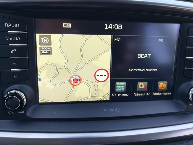 Kia Sorento 2,2 CRDi AWD ECOdynamics - fotka 7 z 27