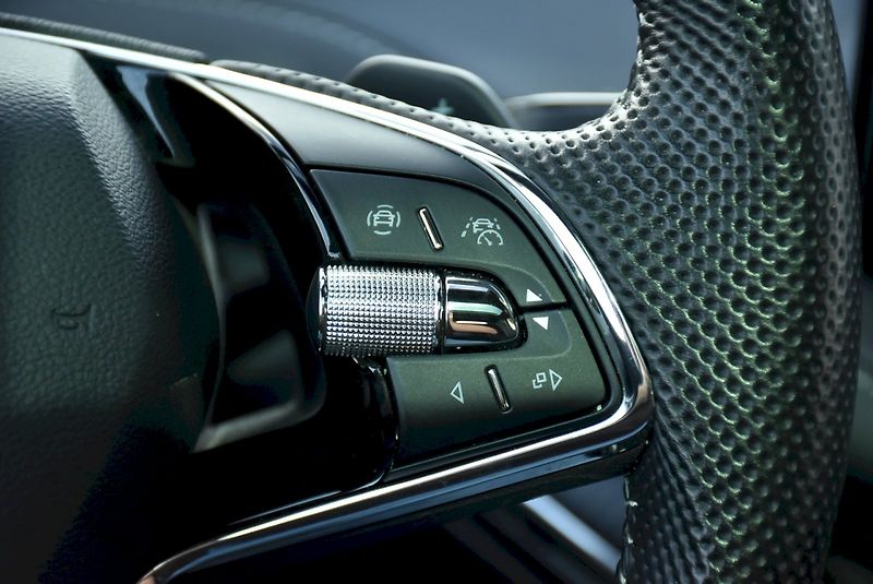 Škoda Enyaq (2022) 80 Sportline 150kW - fotka 32 z 35
