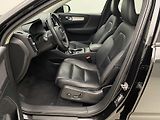 Volvo XC40 T5 AWD MOMENTUM AUT - náhled 2