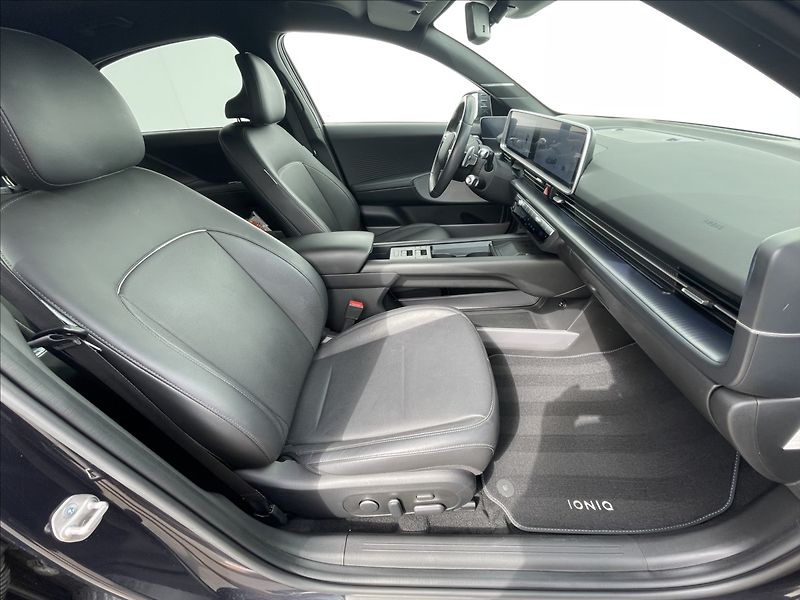 Hyundai Ioniq 6 Power 77kWh Style Premium - fotka 17 z 22