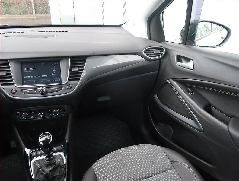 Opel Crossland X (2022) Elite 1.2 Turbo, Serv.kniha - fotka 8 z 21