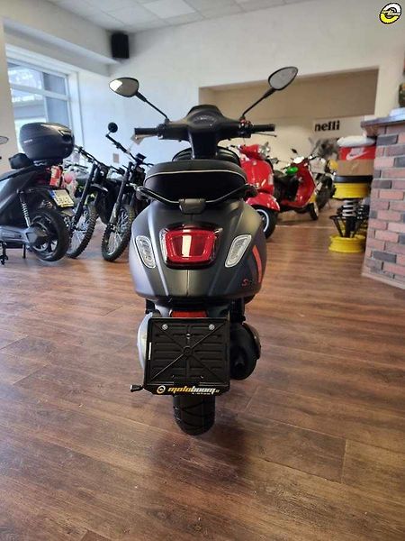 Vespa Sprint 125 iGET (2026) Sprint 125 S E5+ - fotka 5 z 18