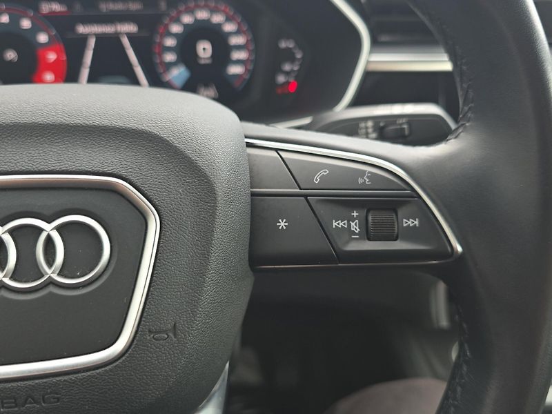 Audi Q3 (2021) S-Line 1.5 TFSi 110kw, ČR - fotka 14 z 26