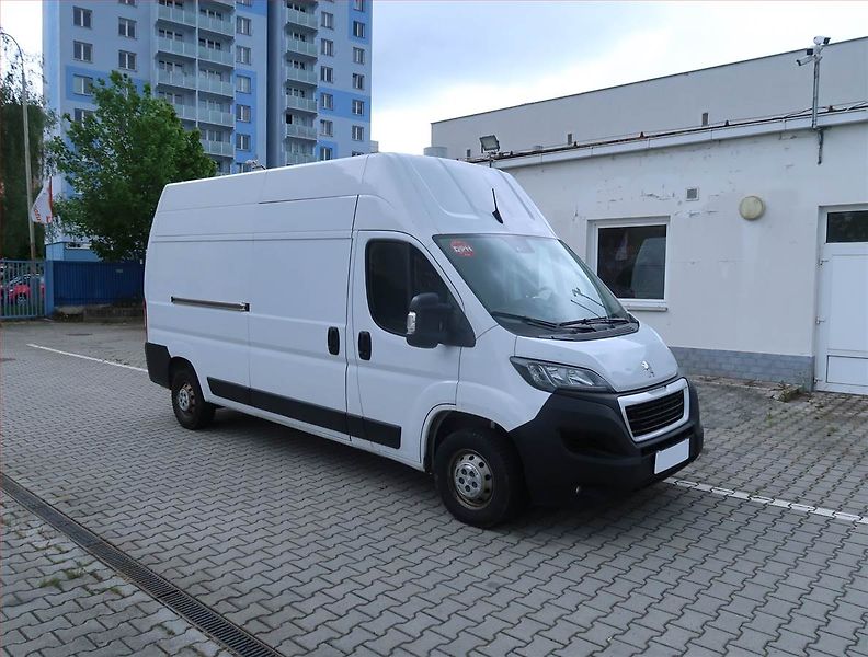 Peugeot Boxer (2023) 2.2 BlueHDi, L3H3, 15m3, 1.0t - fotografie inzerátu