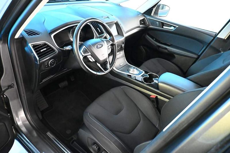 Ford S-MAX (2022) 2.0 140 KW LED ACC Tažné Kamer - fotka 11 z 36