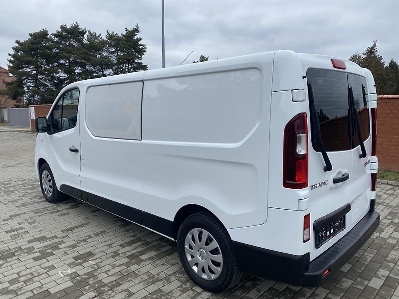 Renault Trafic (2019) 1.6DCi, 5-MÍST, 1.MAJ.ČR!! - fotka 3 z 42