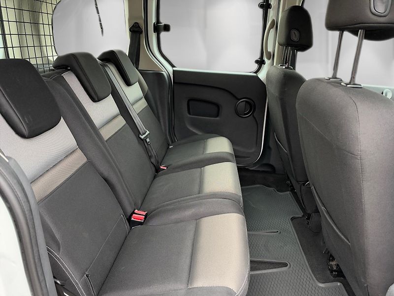 Renault Kangoo (2021) 1,5 dCi 70 kW Life ČR 1. maj. - fotka 21 z 25