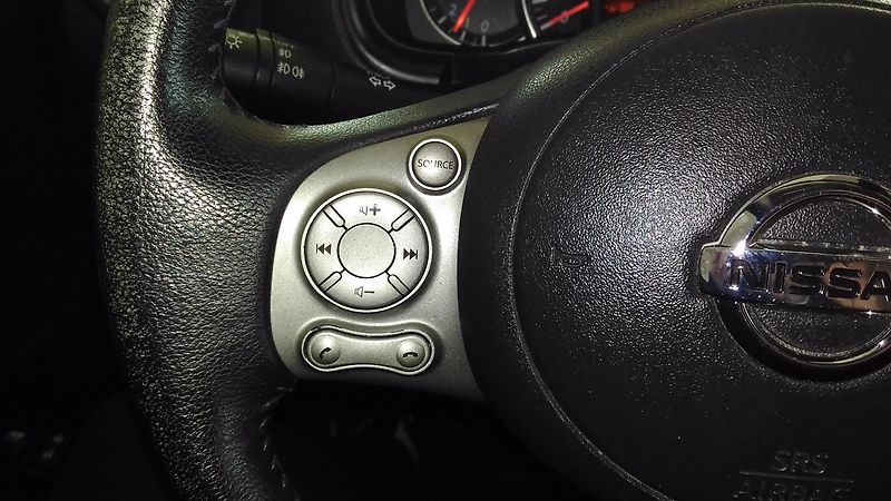 Nissan Micra (2015) 1,2I 59KW,AUTOMAT,NAVI,ALU,SER - fotka 25 z 32
