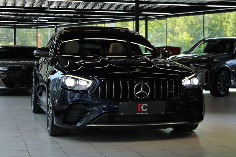 Mercedes-Benz Třídy E 53 AMG 4MATIC+ ACC/Pano/Masáže - fotka 38 z 39