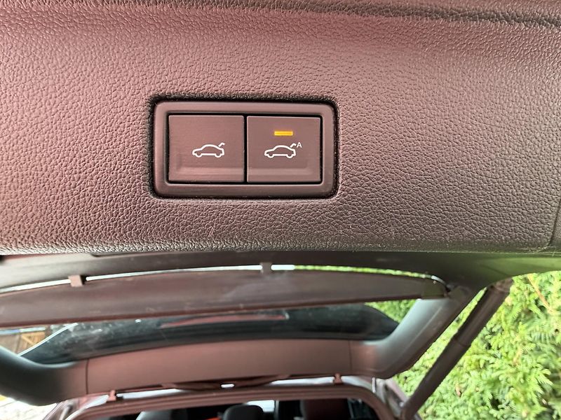 Volkswagen Touareg (2019) - fotka 32 z 33