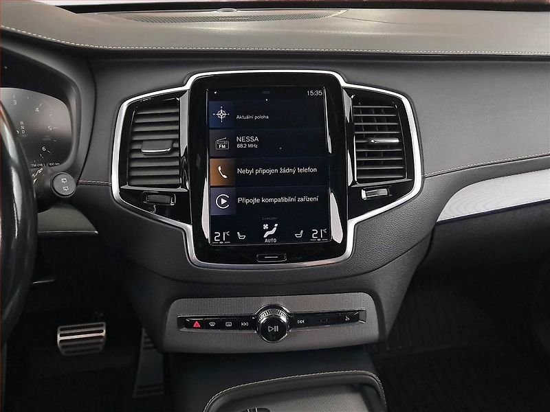 Volvo XC90 (2021) B5 AWD - fotka 12 z 25