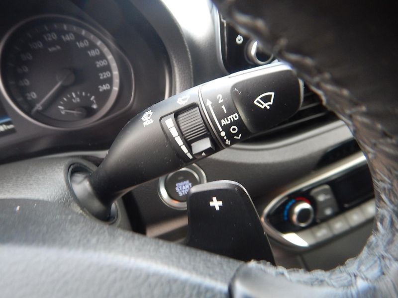 Hyundai i30 FASTBACK, 1.4 GDi TURBO, AUT - fotka 22 z 35