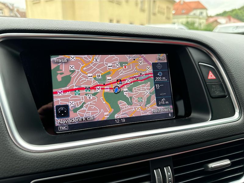 Audi SQ5 BiTDI 230KW quattro - fotka 16 z 17
