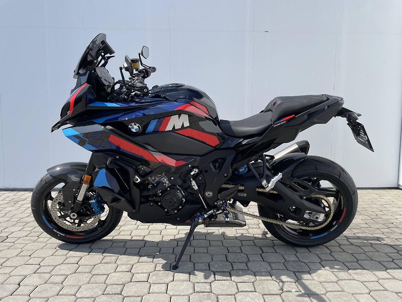 BMW M 1000 XR - fotka 6 z 12