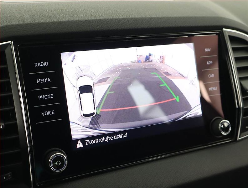 Škoda Karoq (2019) Style Plus 1.5 TSI - fotka 23 z 24