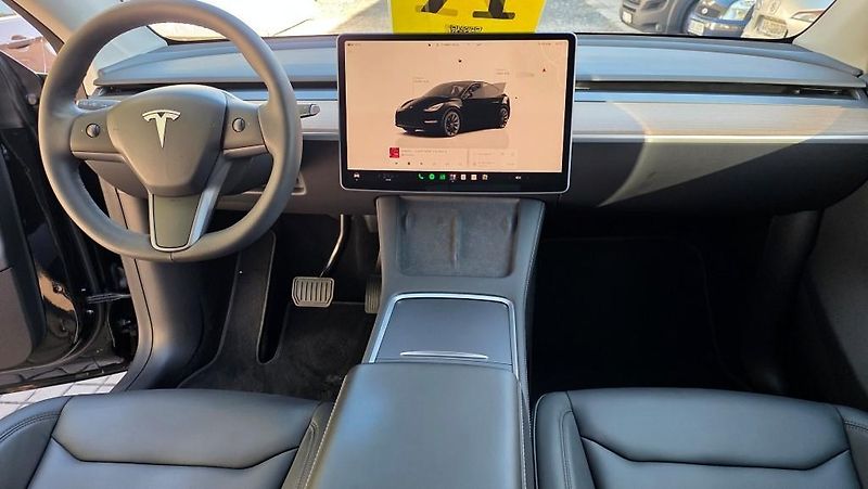 Tesla Model Y (2023) LR AWD DE Záruka SoH 93% - fotka 14 z 37