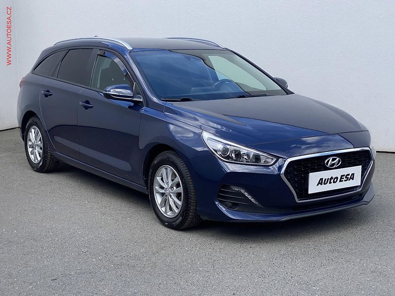 Hyundai i30 (2020) 1.6 CRDi, AC, park.kamera - fotografie inzerátu