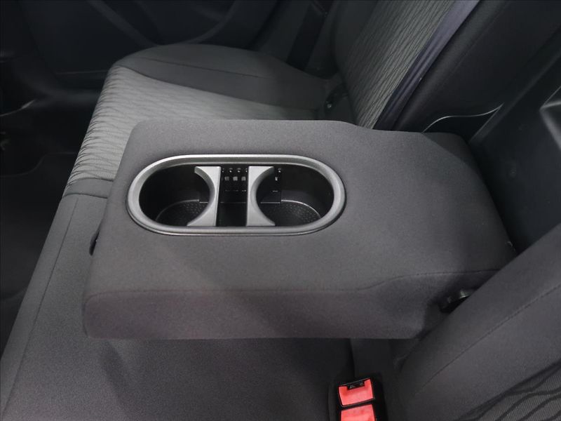 Seat Leon 2,0 TDI 110KW DSG Stylance - fotka 30 z 33