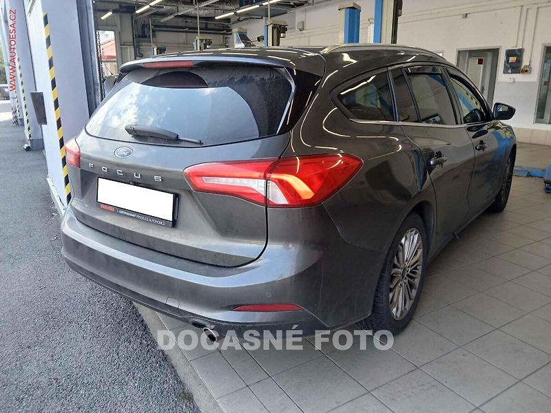 Ford Focus (2019) 1.6TDCi, ČR, Titanium - fotka 2 z 3