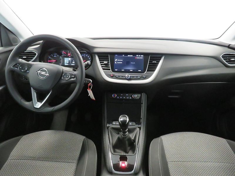 Opel Grandland X - fotka 5 z 24