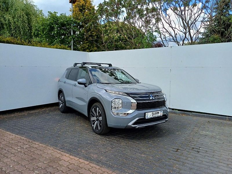 Mitsubishi Outlander Instyle+ 2,4 MIVEC 2xelektromo - fotografie inzerátu