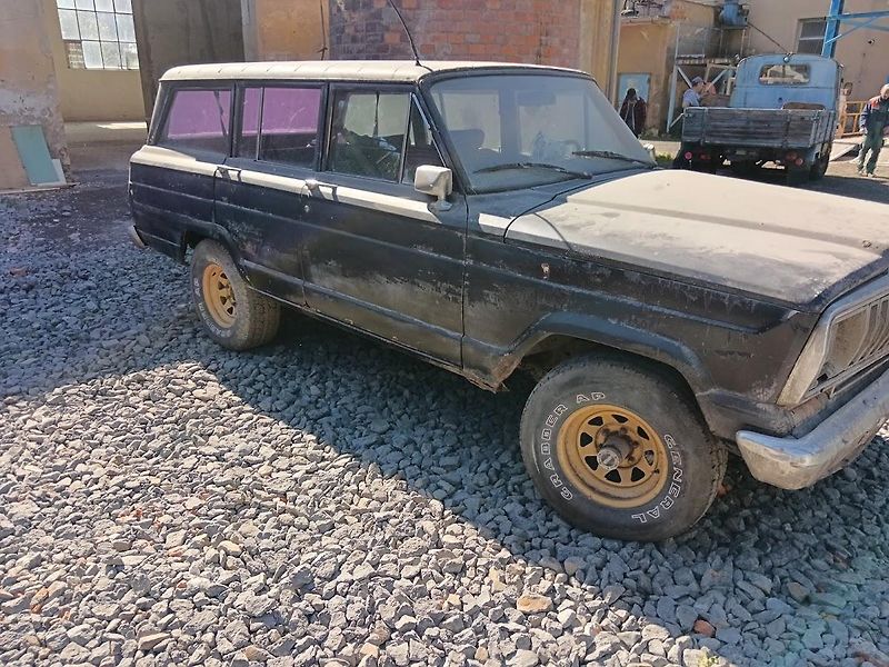 Jeep Cherokee (1982) 4,2 - fotka 2 z 14