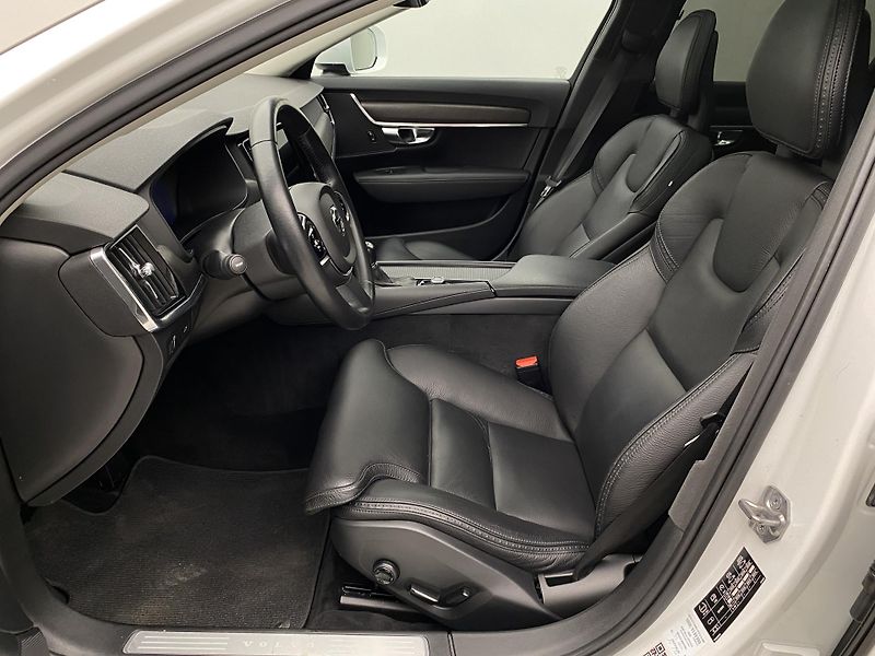 Volvo V90 CC T5 AWD MOMENTUM REZERVACE - fotka 3 z 46