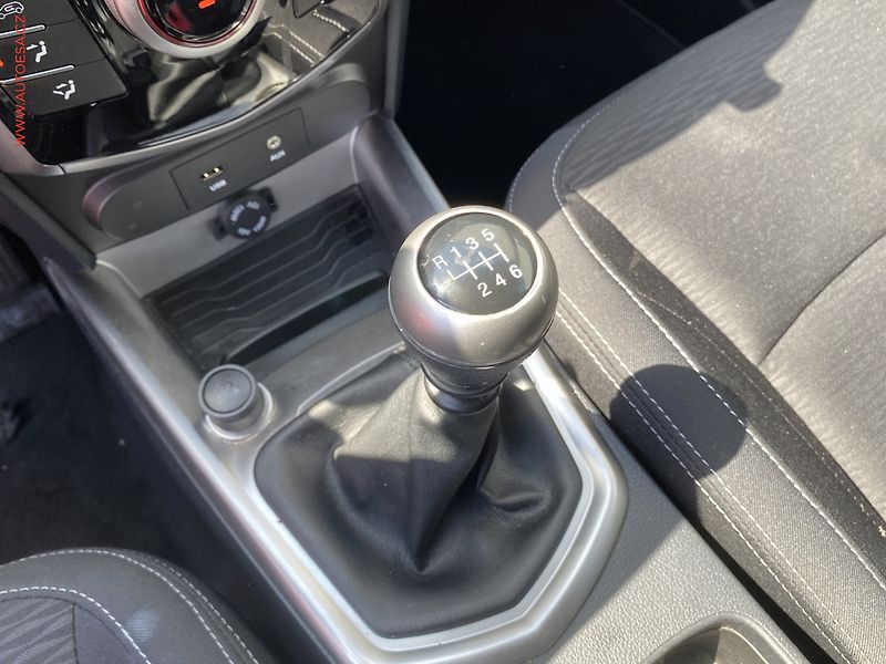 SsangYong Tivoli (2015) 1.6 i, AC, tempo - fotka 14 z 14