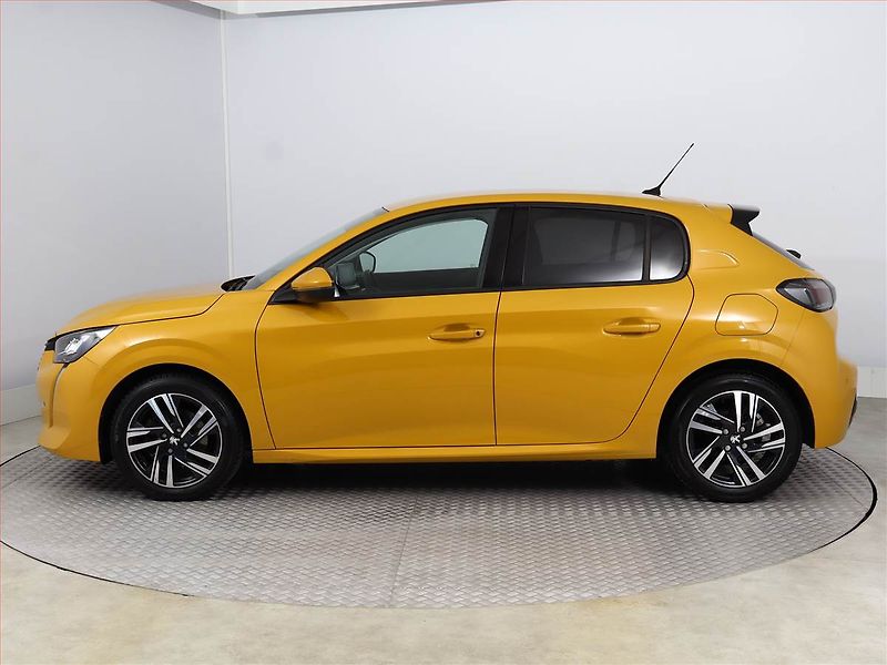 Peugeot 208 (2021) 1.2 PureTech, ČR,1.maj - fotka 3 z 19