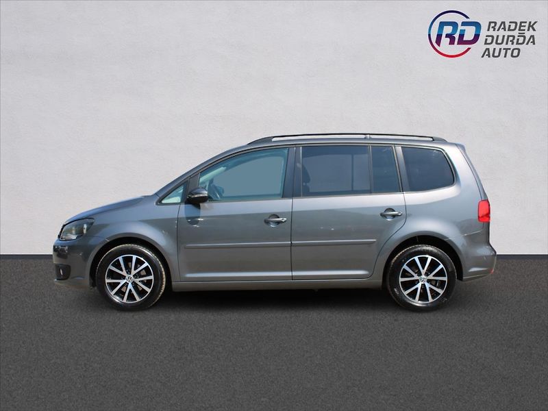 Volkswagen Touran 1,2 TSI  7 MÍST,VÝHŘEVY - fotka 8 z 29