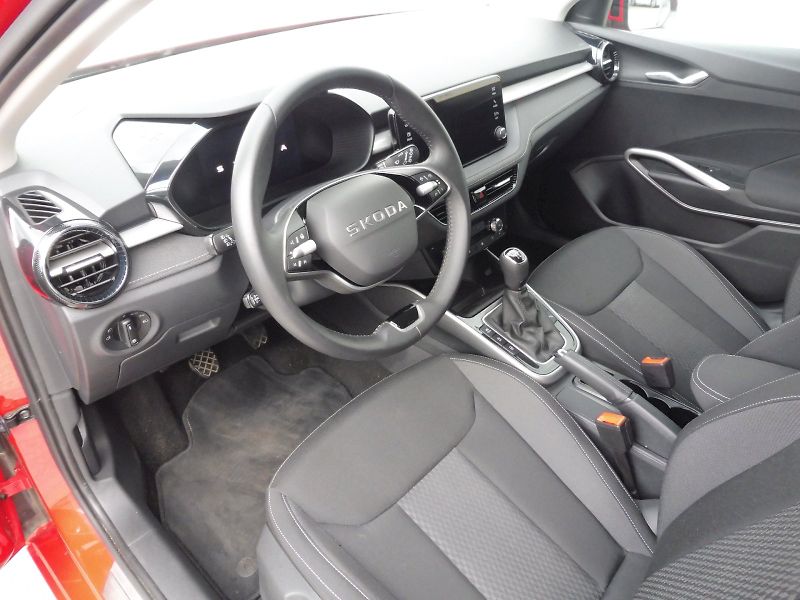 Škoda Fabia (2025) Top Selection 1,0 TSI 70kW - fotka 6 z 28