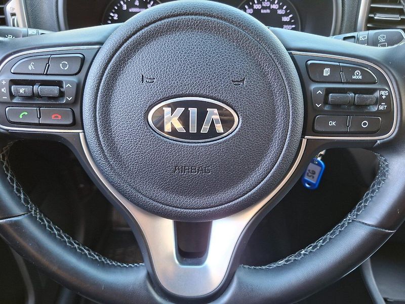 Kia Sportage (2017) 1.6T-GDI 130kW 4WD -1.MAJITEL - fotka 17 z 39