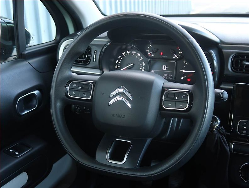 Citroën C3 (2018) 1.2 PureTech, ČR,1.maj - fotka 17 z 17