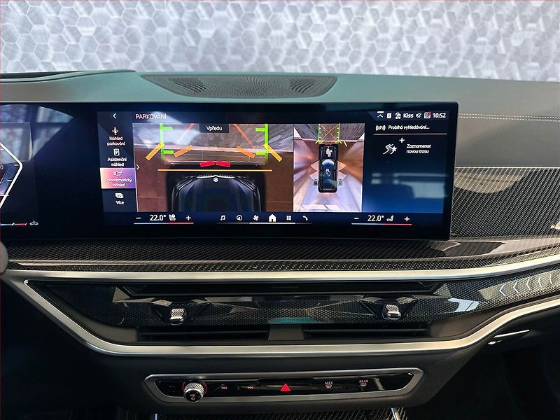 BMW X7 (2024) xDrive40i - fotka 19 z 25