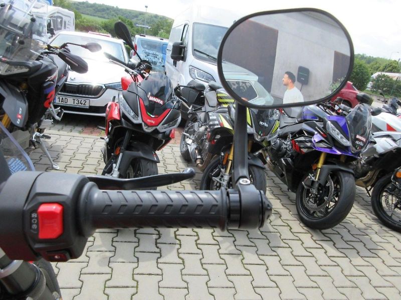 Moto Guzzi (2026) V7 850 SPORT - fotka 12 z 12
