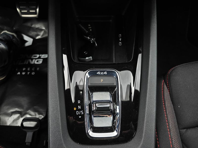 Škoda Octavia 2.0 TDI 147 KW DSG 4x4 RS ČR! - fotka 23 z 34