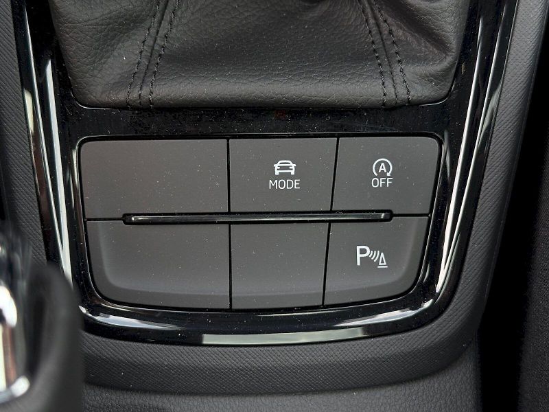 Škoda Kamiq (2025) 1.0 TSI 85 kW Monte Carlo - fotka 18 z 23