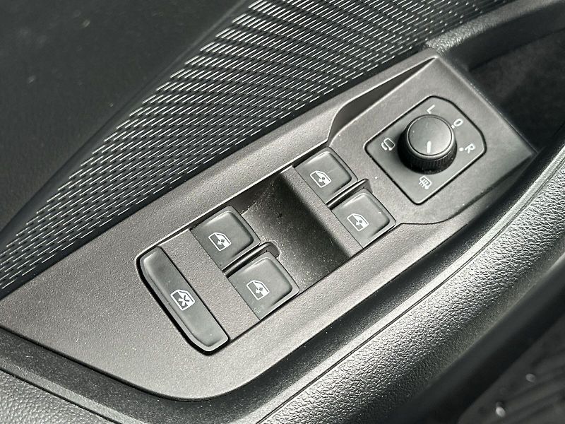 Škoda Octavia (2022) Combi 1.5 TSI M-HEV DSG Style - fotka 17 z 30