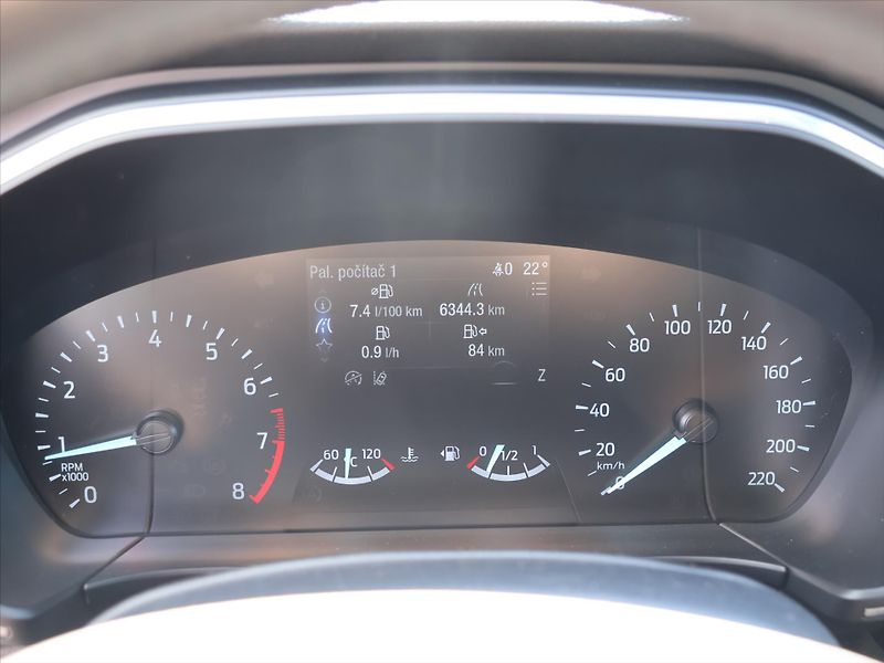 Ford Kuga 1,5 EB 110kW Titanium X CZ DPH - fotka 19 z 37