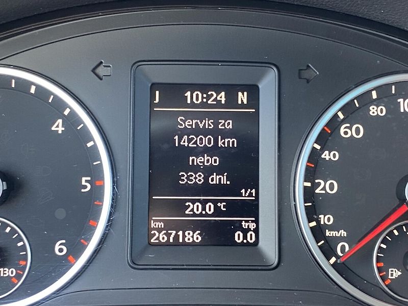 Volkswagen Tiguan 2.0 TDI 103 kW DSG 4Motion - fotka 10 z 26