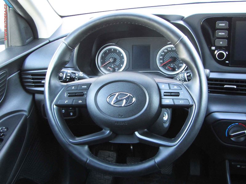 Hyundai i20 (2023) 1.2 CVVT, ČR, Smart, LED - fotka 13 z 21