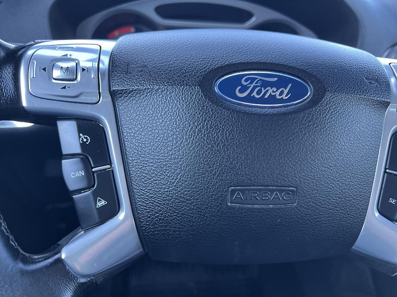 Ford Mondeo 2.0TDCi ALU KLIMA PŮVOD ČR - fotka 12 z 34