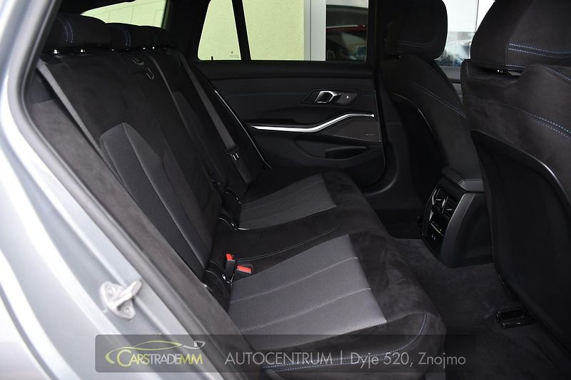 BMW Řada 3 320D xDrive M-SPORT ČR 1.M - fotka 19 z 60