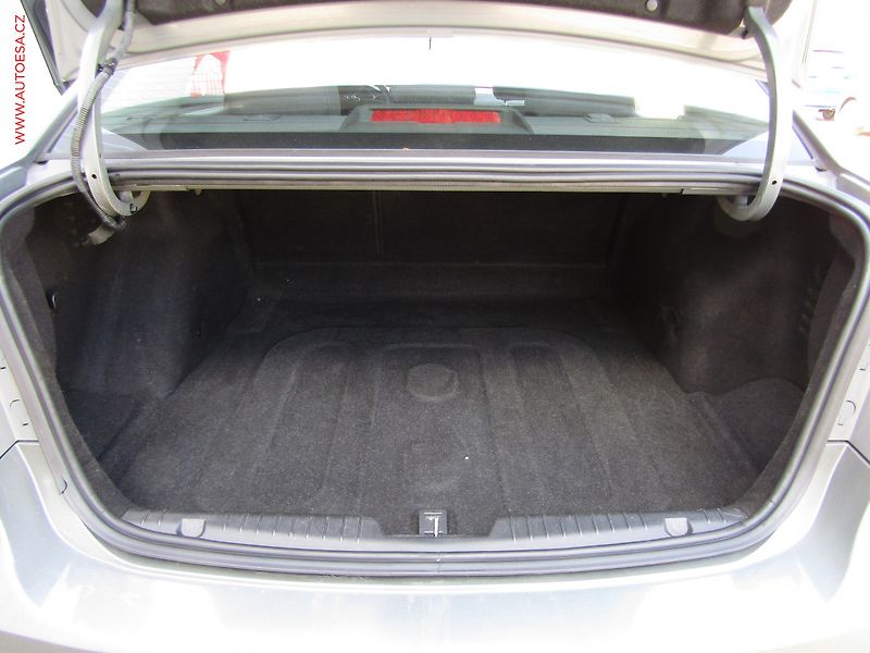 Chevrolet Cruze (2013) 1.8i, AC, temp - fotka 7 z 16
