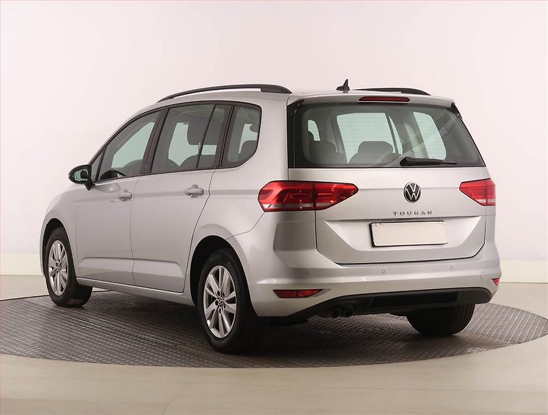 Volkswagen Touran (2022) Comfortline 2.0 TDI - fotka 4 z 20