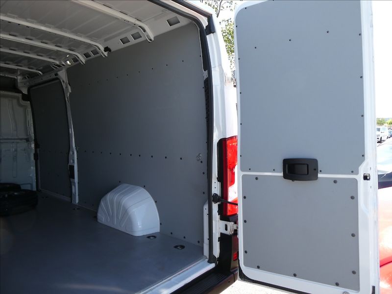 Fiat Ducato 2,2 132kW L2H4 1.maj.,MAXI,DPH - fotka 20 z 50