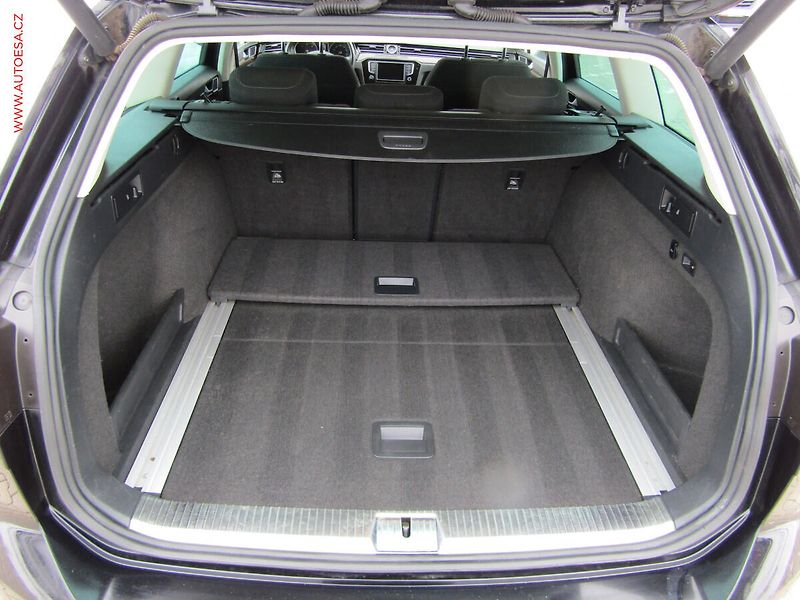 Volkswagen Passat (2015) 2.0TDi, Comfortline, DSG, LED - fotka 7 z 22